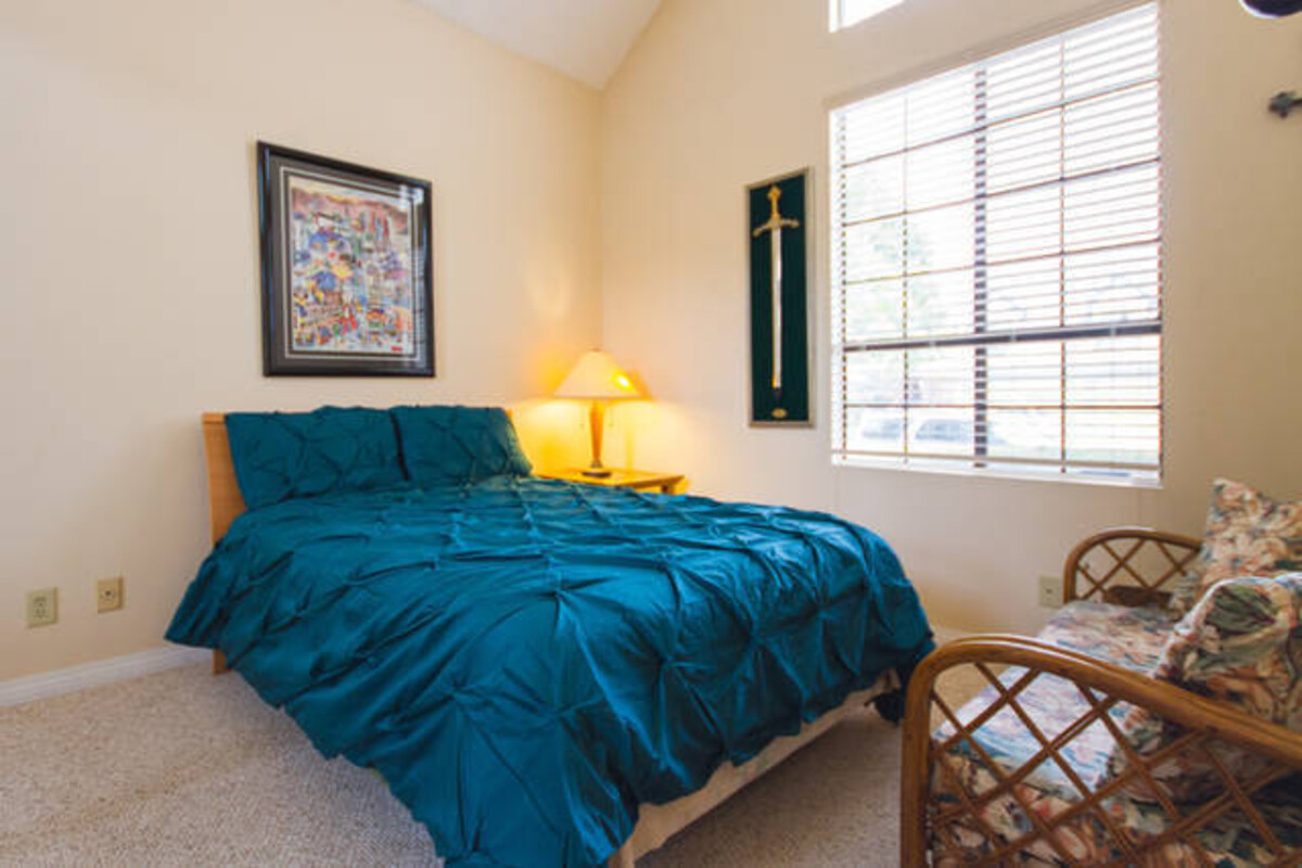  Bedroom No. 2(Full Room)  -  GREAT location, NICE Neighborhood,   - Gallery -  1