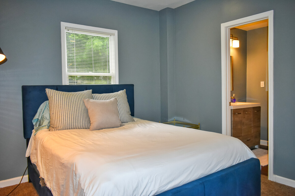 Basement Apartment(Full Room) - 1