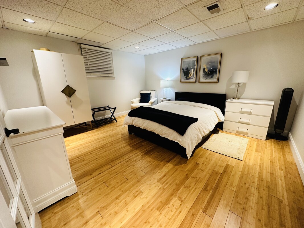 Guest Suite(Full Room) - 1