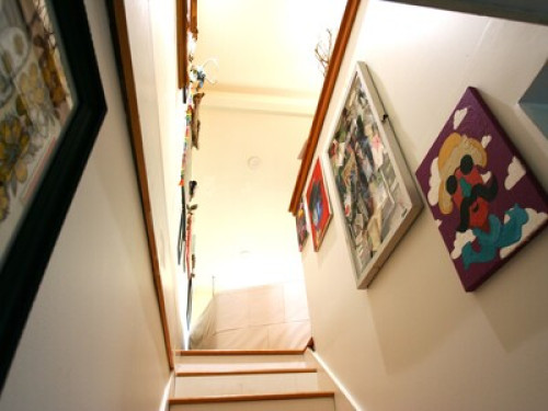 A Westend Beatnik's Bungalow!