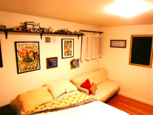 A Westend Beatnik's Bungalow! - Gallery - 13