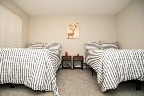 Modern Hostel and Centrally Located - Gallery - 14