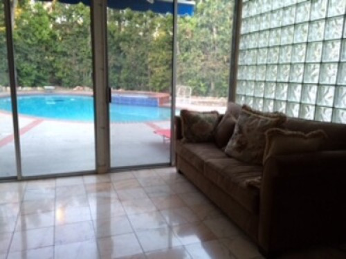 Fun Family that loves the beach