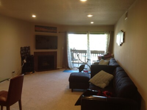 Spacious Condo in Signal Hill