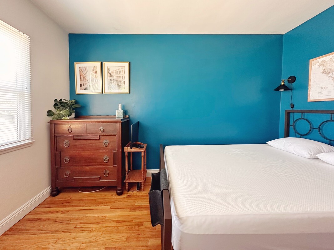 Guest Bedroom(Full Room) - 1