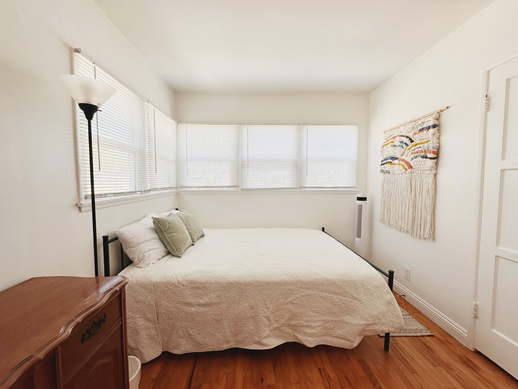 Guest Bedroom 2(Full Room) - 1