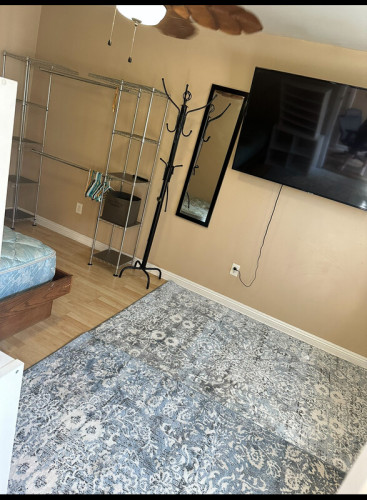 Private 1bd in a 2bd 1 ba Guesthous