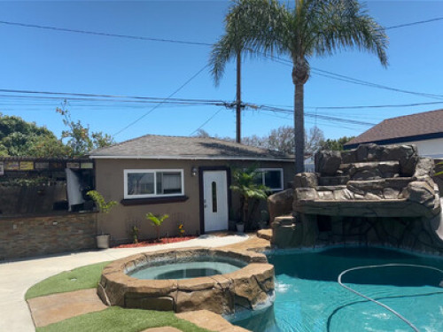 Private 1bd in a 2bd 1 ba Guesthous