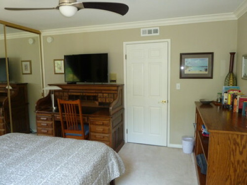 1 Guest, Adjacent Bath, NO kitchen