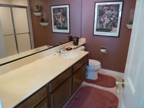 1 Guest, Adjacent Bath, NO kitchen