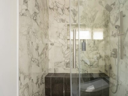new-privet-suite-minutes-to-beaches-los-angeles-102196658920240814053541PM