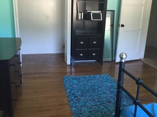 Single family home in Pasadena!