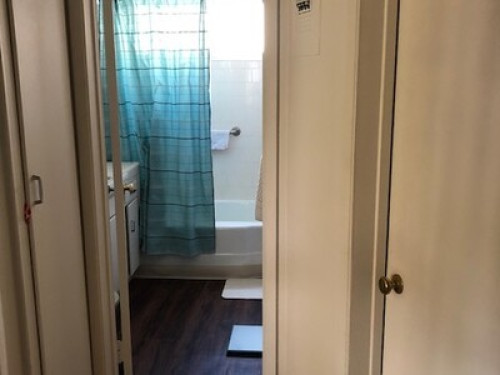 a-friendly-clean-spacious-home-los-angeles-55027788820240814053822PM