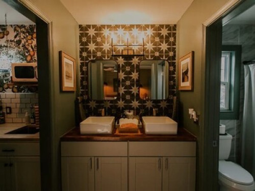 The Swan - Private Guest Suite