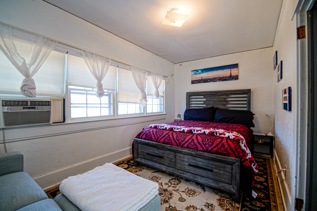 Willowbrook I(Single Bed) - 1