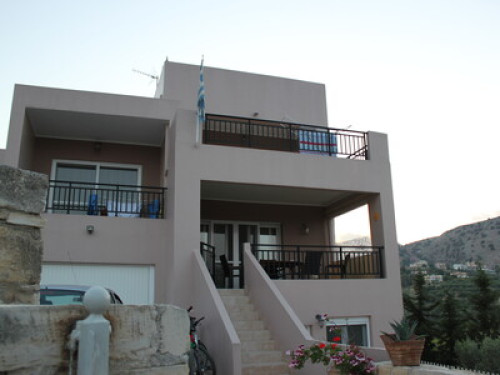 Accommodation INCLUDED CAR HIRE