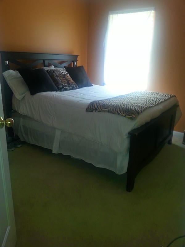 Large Bedroom (Full Room) - 1