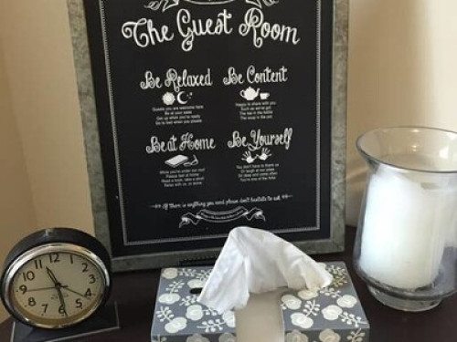 Comfy Queen Bed in Lovely Room