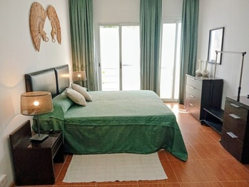 Pembroke seafront comfy apartment