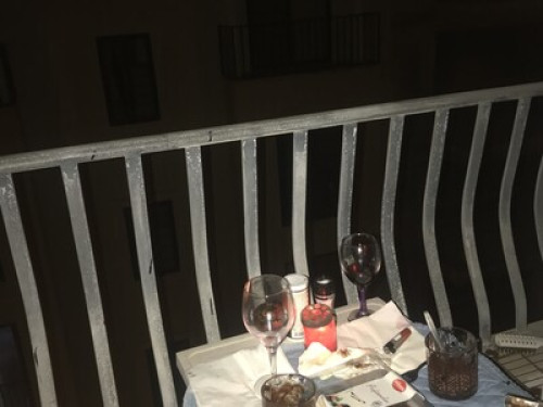 Sliema double bed/private bathroom