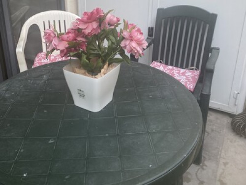 Sliema double bed/private bathroom