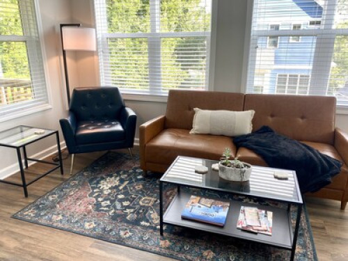 New & Private Fully Furnished 1B/1B