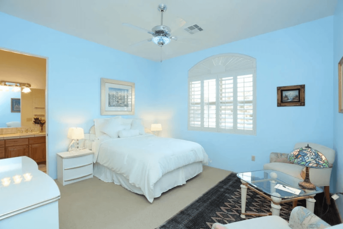 THE FRENCH SUITE With Full Private Bathroom(Single Bed) - 1