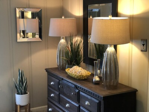 Quaint Coral Room 