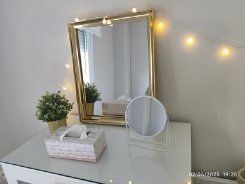 ROOM - Gallery - 10