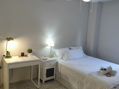 ROOM - Gallery - 9