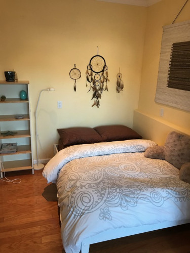 Modern/Zen Bedroom and Bathroom - Gallery - 11