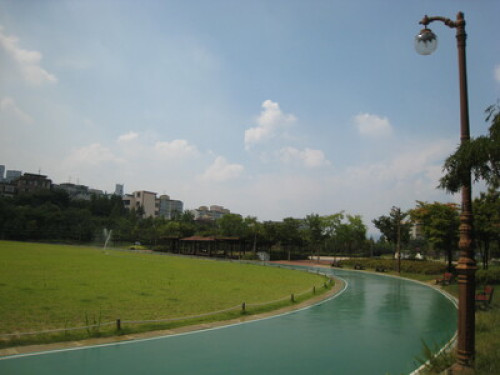 Central Seoul near Metro & Buses  - Gallery - 22
