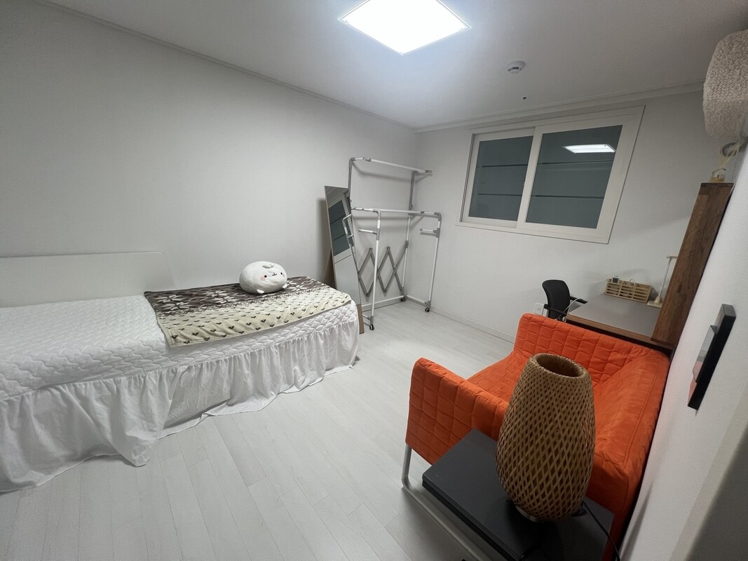 Room 2(Bigger Room)(Full Room) - 1