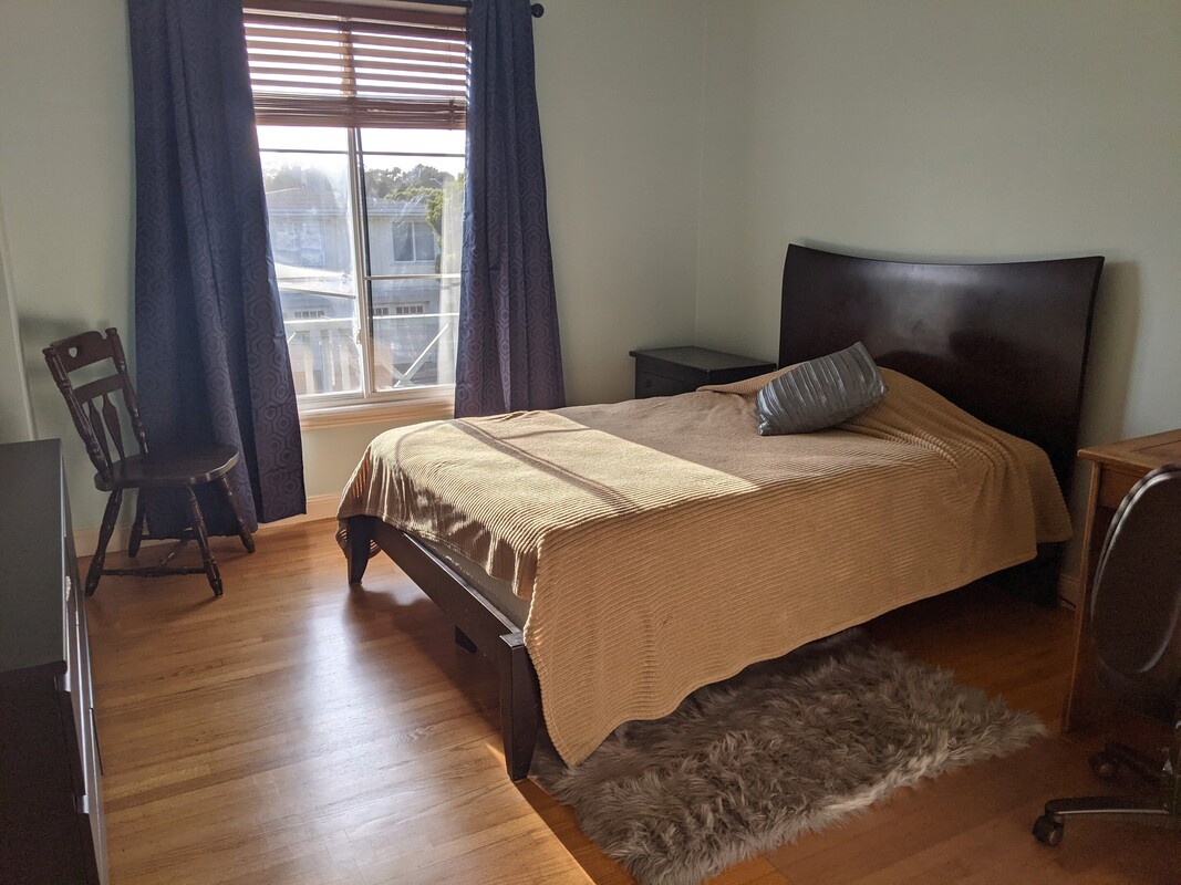 Blue Room(Full Room) - Friendly home in San Francisco - Gallery - 1