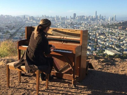 Beautiful room in 2 bedroom SF home