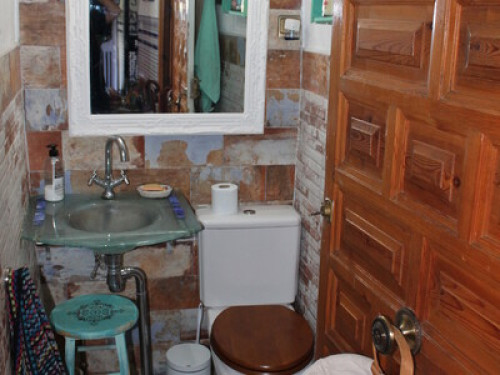 Beautiful Room in Typical House! - Gallery - 12