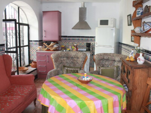 Beautiful Room in Typical House! - Gallery - 23