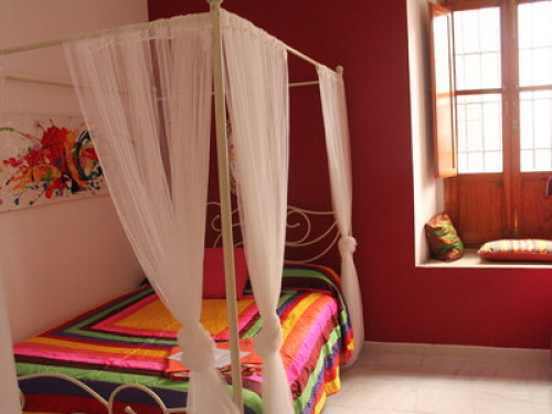Beautiful Room in Typical House! - Gallery - 15