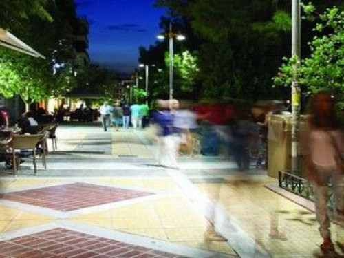 Traditional Greek family loves sea!