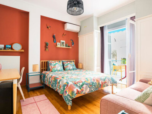 Two Lovely and Quiet Room w/Balcony