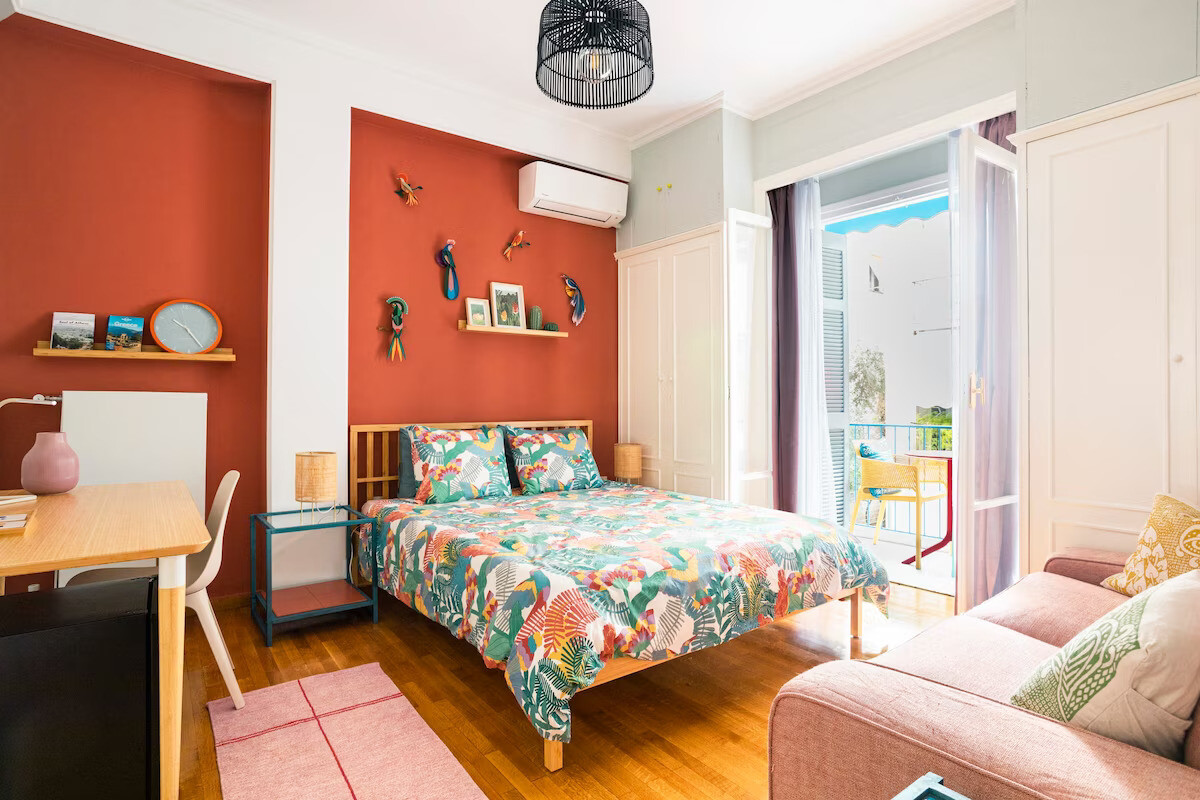 Colorful And Quiet Room W/Balcony Next To Hilton(Single Bed) - 1