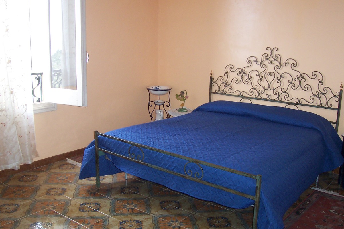  Camera Blu(Full Room)  -  B&B affacciato sul mare con piscina  - Gallery -  1