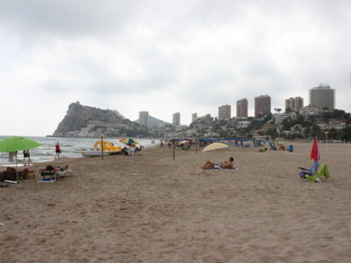 Beach, mountain and quiet: B & B