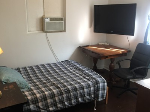 Cozy room in the HEART of DC  