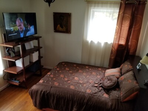 Guest Room 3 mi to the White House - Gallery - 12