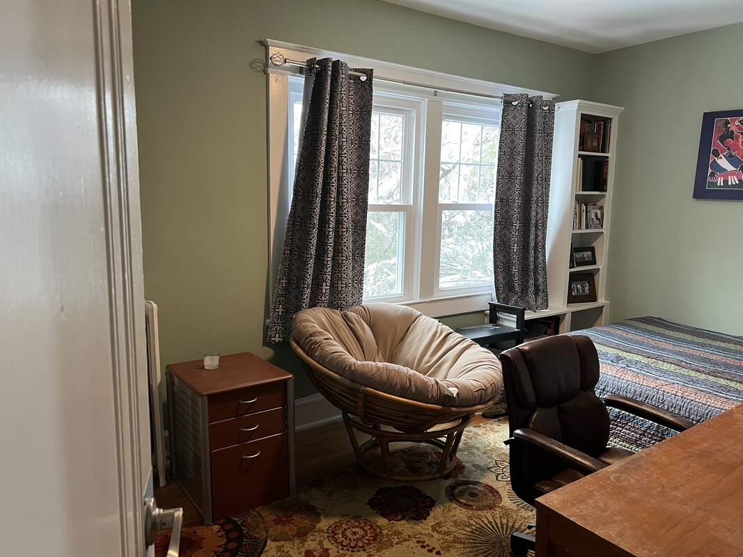  Room 1(Full Room)  -  Cozy Bungalow in Takoma, DC  - Gallery -  1