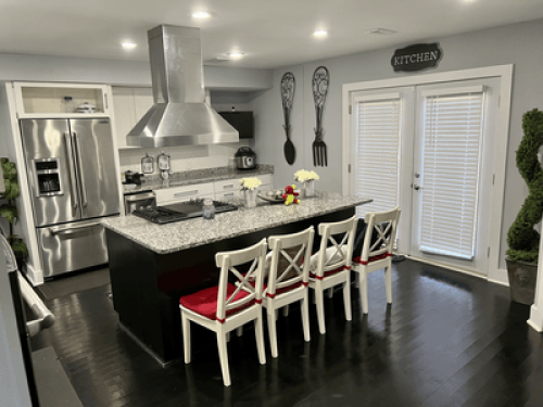Luxury and Modern 1-Bedroom near Ai