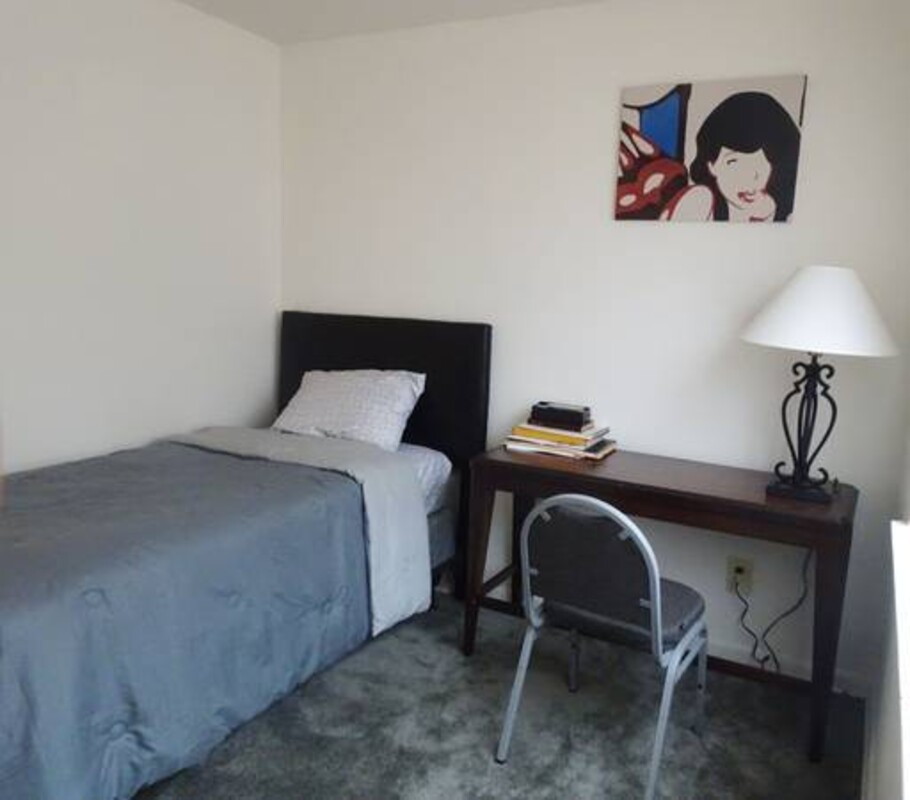 Guest Room(Full Room) - Beautiful 1 Bedroom close to Harbor - Gallery - 1