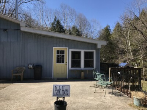 Stream View Room  - Gallery - 10
