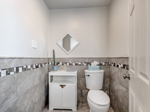 Artist Warehouse Flat - Gallery - 20